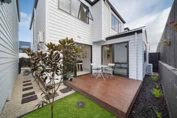 4/6 Pikitea Road, Mangere Bridge