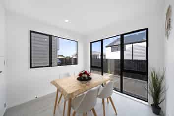 4/6 Pikitea Road, Mangere Bridge