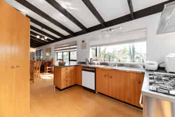 2/3 Leith Way, Rothesay Bay