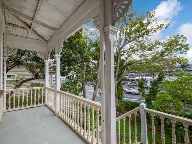 643 New North Road, Morningside