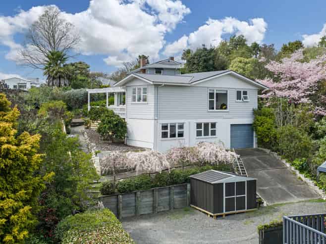 11 Busby Hill, Havelock North
