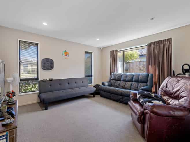 16 Waimarie Street, Pegasus