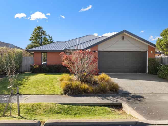 16 Waimarie Street, Pegasus