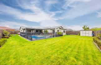 12 Inglis Place, Mahora