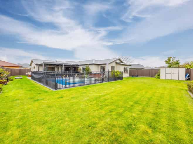 12 Inglis Place, Mahora
