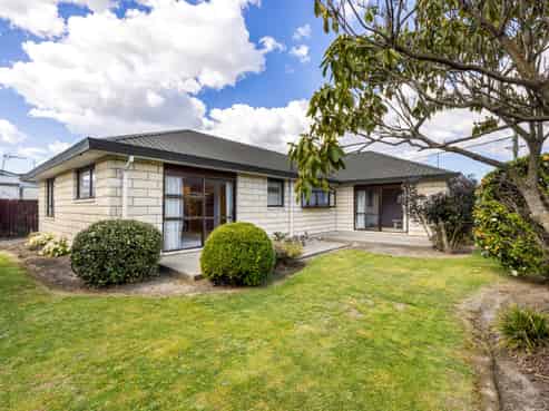 121 Prestons Road, Redwood