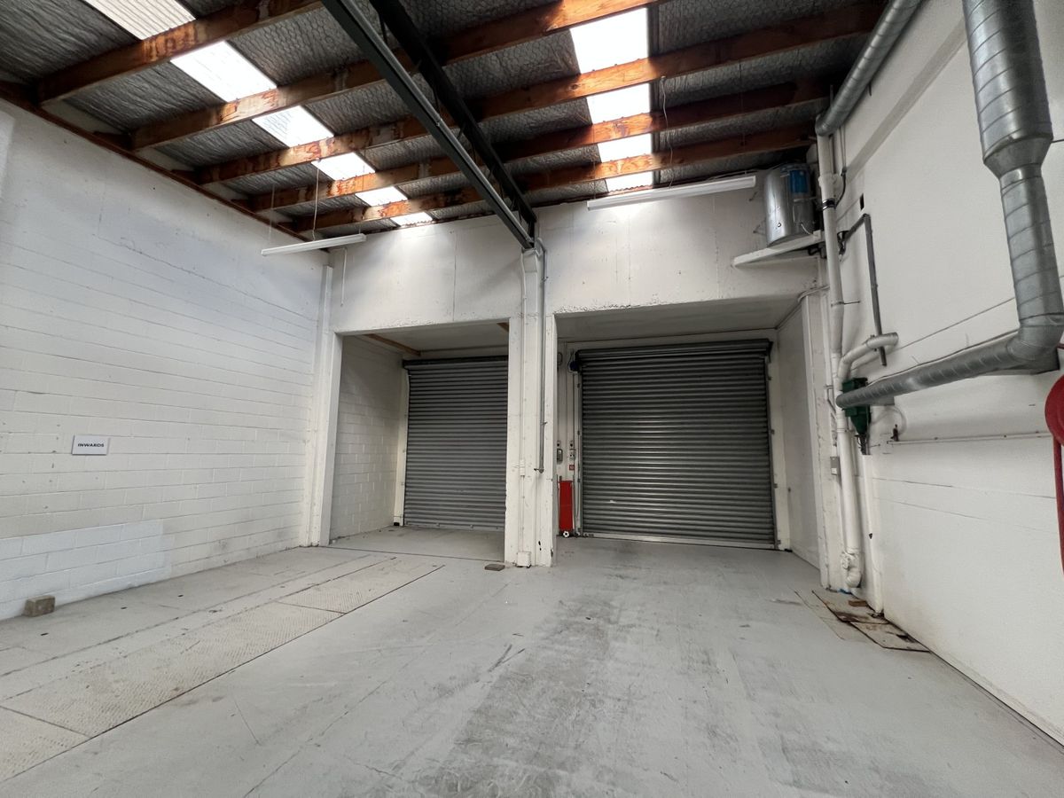 Large Te Aro Industrial - Aktar