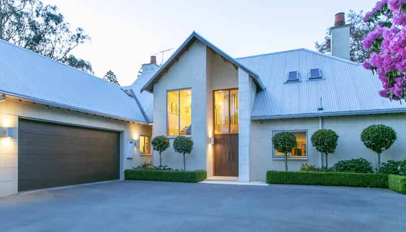 100 Beach Road East, Ashburton