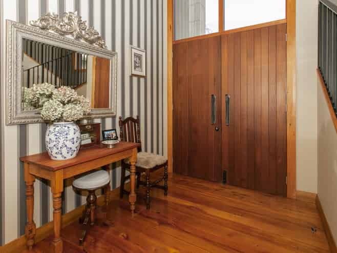 100 Beach Road East, Ashburton