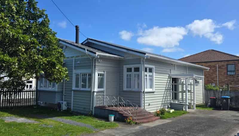 7 Pine Street, Mount Eden