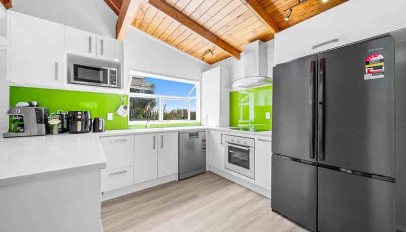 2A Castleton Street, Birkdale