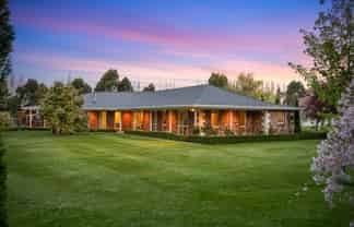 86 Stanleys Road, Harewood