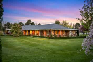 86 Stanleys Road, Harewood