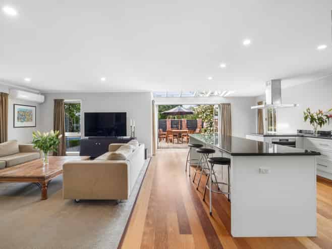 86 Stanleys Road, Harewood