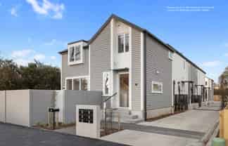 2/32 Ryan Street, Phillipstown