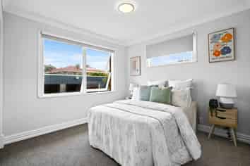 19 Lawrence Crescent, Hillpark