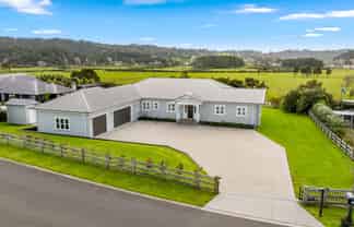 30 Awatiro Drive, Kaukapakapa