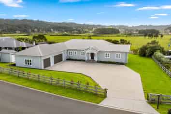 30 Awatiro Drive, Kaukapakapa