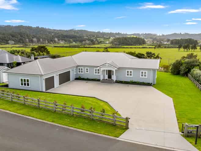 30 Awatiro Drive, Kaukapakapa