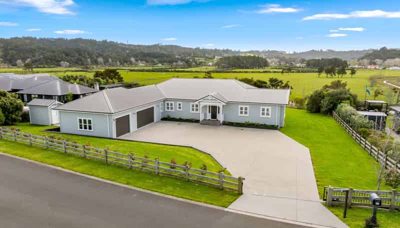 30 Awatiro Drive, Kaukapakapa