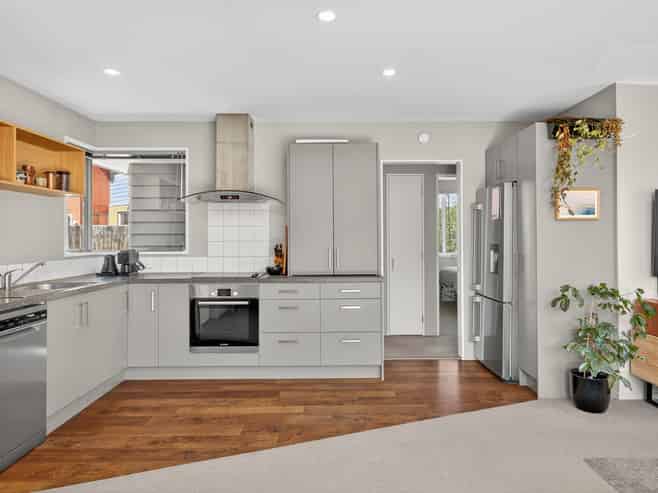 8/190 Lincoln Road, Addington
