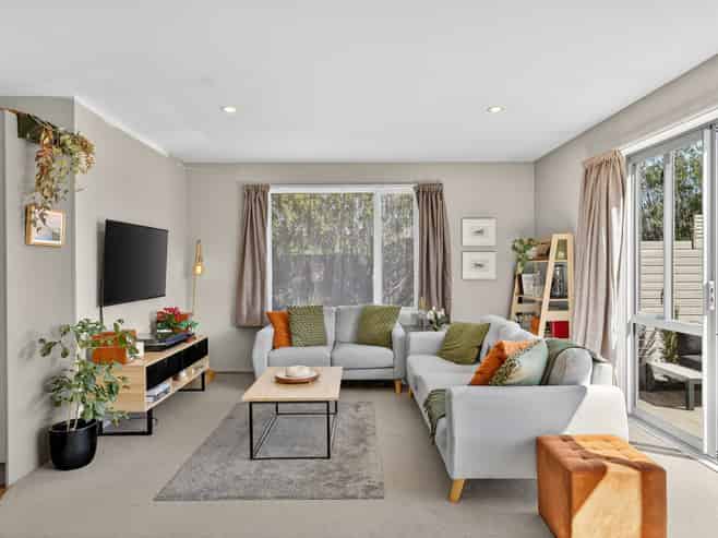 8/190 Lincoln Road, Addington