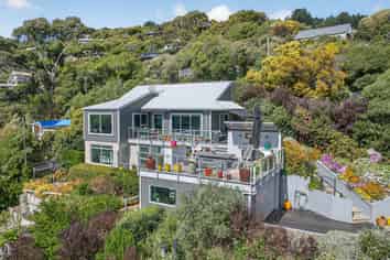303 Marine Drive, Charteris Bay