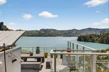 303 Marine Drive, Charteris Bay