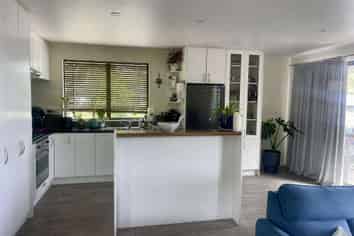 9A Taioma Crescent, Te Atatu Peninsula