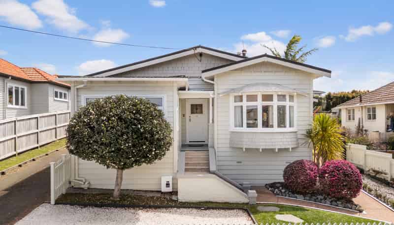 12 Ngataringa Road, Devonport