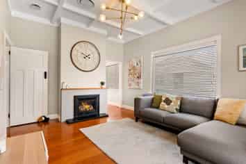 12 Ngataringa Road, Devonport