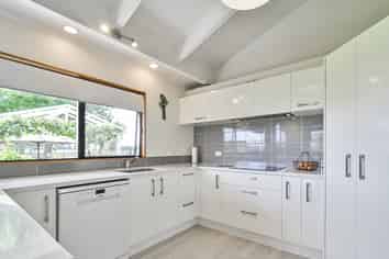 107 Crystall Road, Havelock North