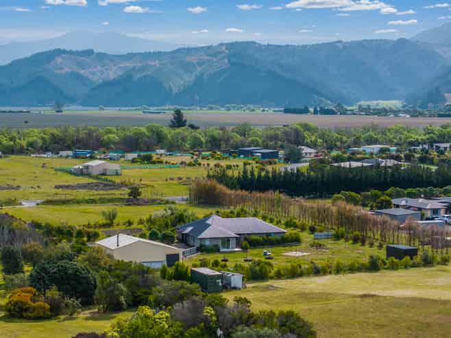 32 Hinepango Drive, Rarangi