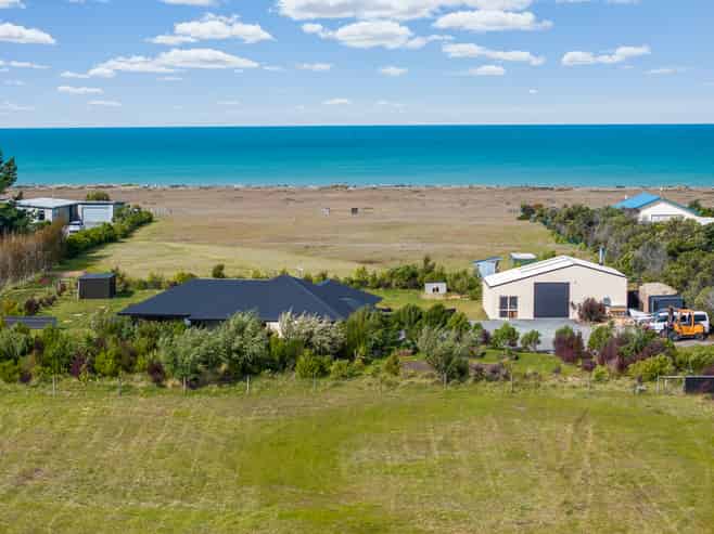 32 Hinepango Drive, Rarangi