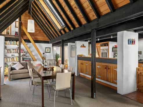 22 Rakeiora Grove, Korokoro