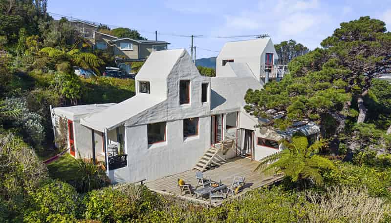 22 Rakeiora Grove, Korokoro