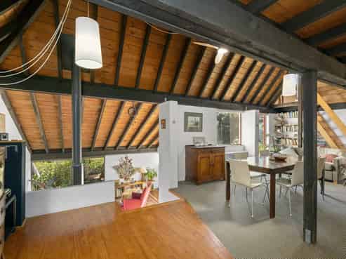 22 Rakeiora Grove, Korokoro