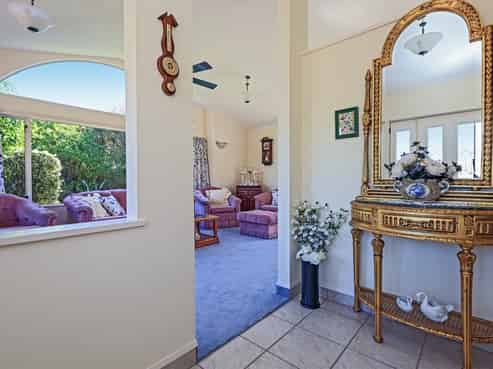 9 Claridge Place, Taradale