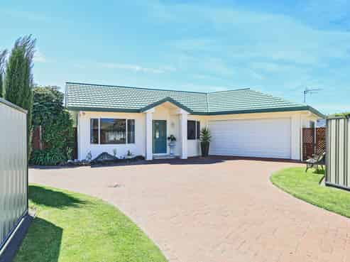 9 Claridge Place, Taradale