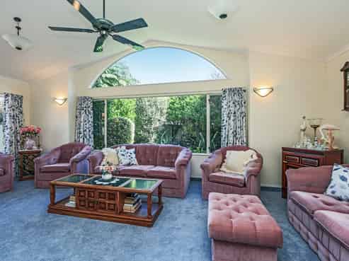 9 Claridge Place, Taradale