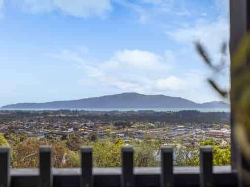 69 Kotare Street, Waikanae