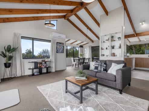 69 Kotare Street, Waikanae