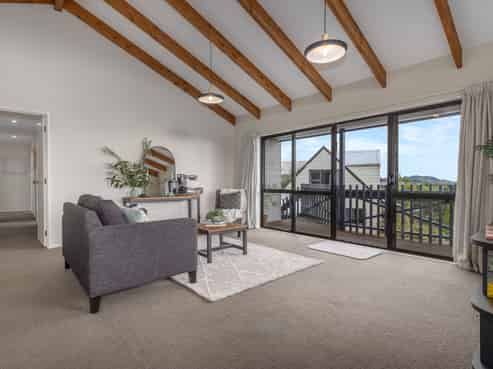 69 Kotare Street, Waikanae