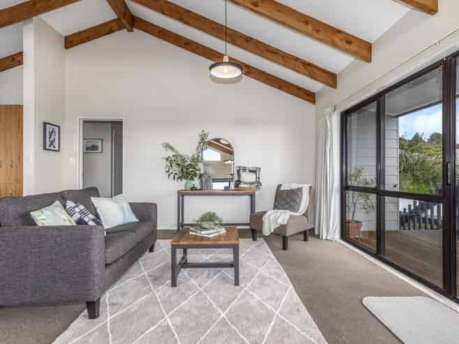 69 Kotare Street, Waikanae