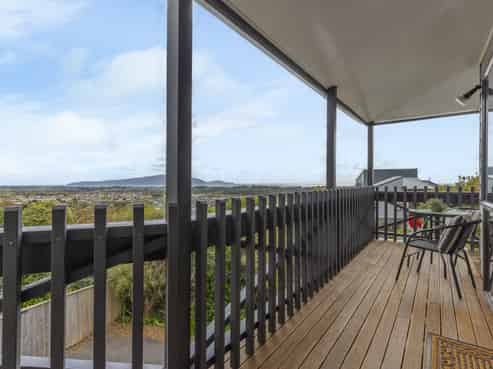 69 Kotare Street, Waikanae