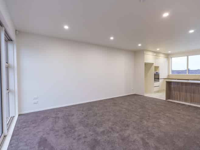 B/14 Sunlands Drive, Manurewa