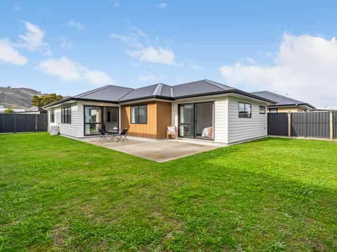 34 Castletown Street, Wallaceville