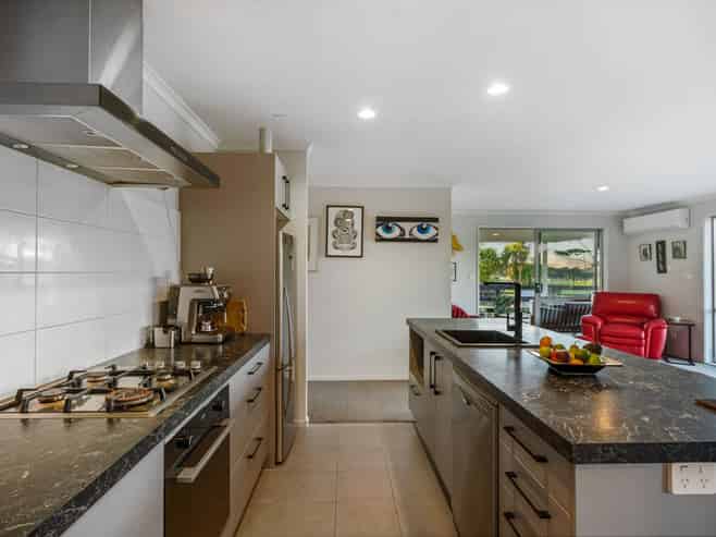 296a Oaia Road, Muriwai