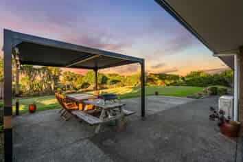 296a Oaia Road, Muriwai