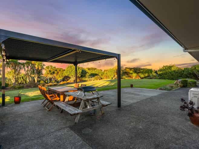 296a Oaia Road, Muriwai